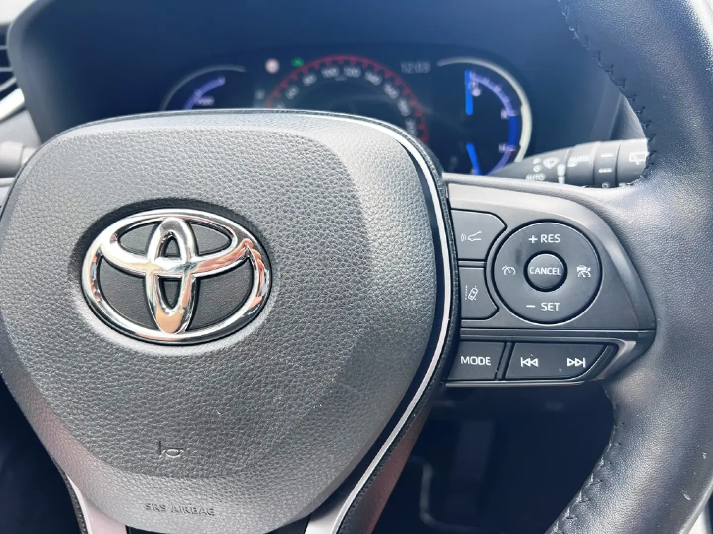 TOYOTA  RAV4 2.5 HYBRID  VVT-iE 4x4 LUXURY