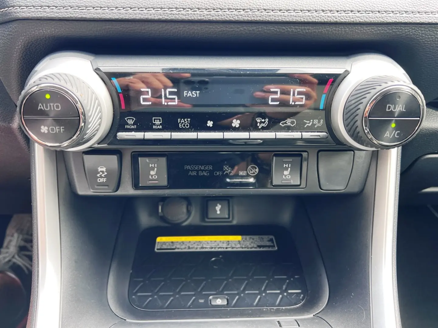 TOYOTA  RAV4 2.5 HYBRID  VVT-iE 4x4 LUXURY