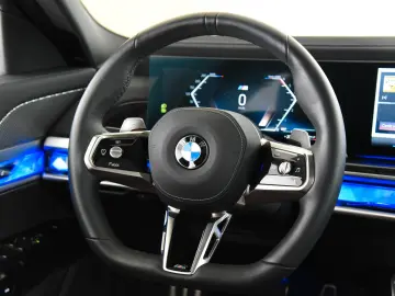 740d xDrive M Sport Pro ACC Head-Up *UVP:147.300