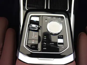 740d xDrive M Sport Pro ACC Head-Up *UVP:147.300