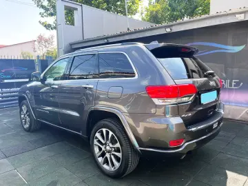 JEEP GRAND CHEROKEE OVERLAND AWD