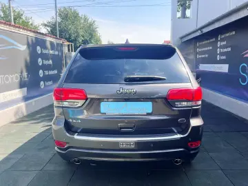 JEEP GRAND CHEROKEE OVERLAND AWD