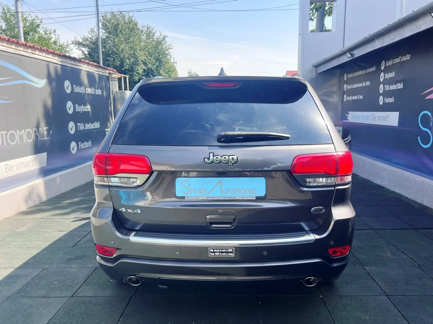 JEEP GRAND CHEROKEE OVERLAND AWD