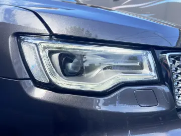JEEP GRAND CHEROKEE OVERLAND AWD