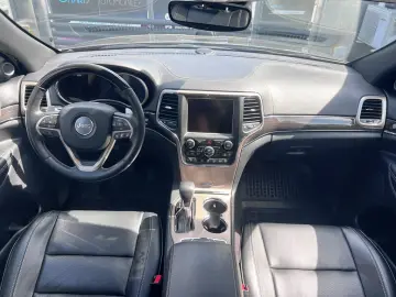 JEEP GRAND CHEROKEE OVERLAND AWD