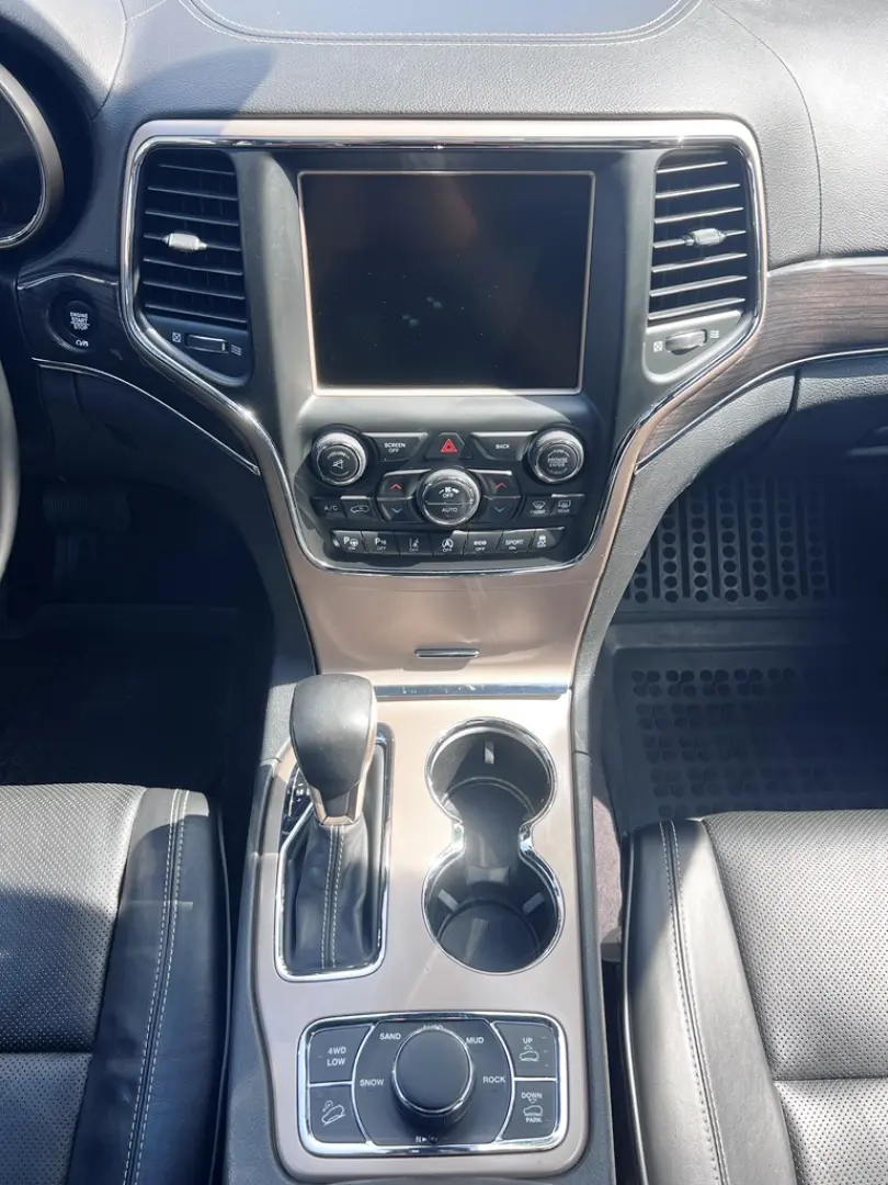 JEEP GRAND CHEROKEE OVERLAND AWD