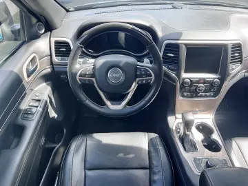 JEEP GRAND CHEROKEE OVERLAND AWD