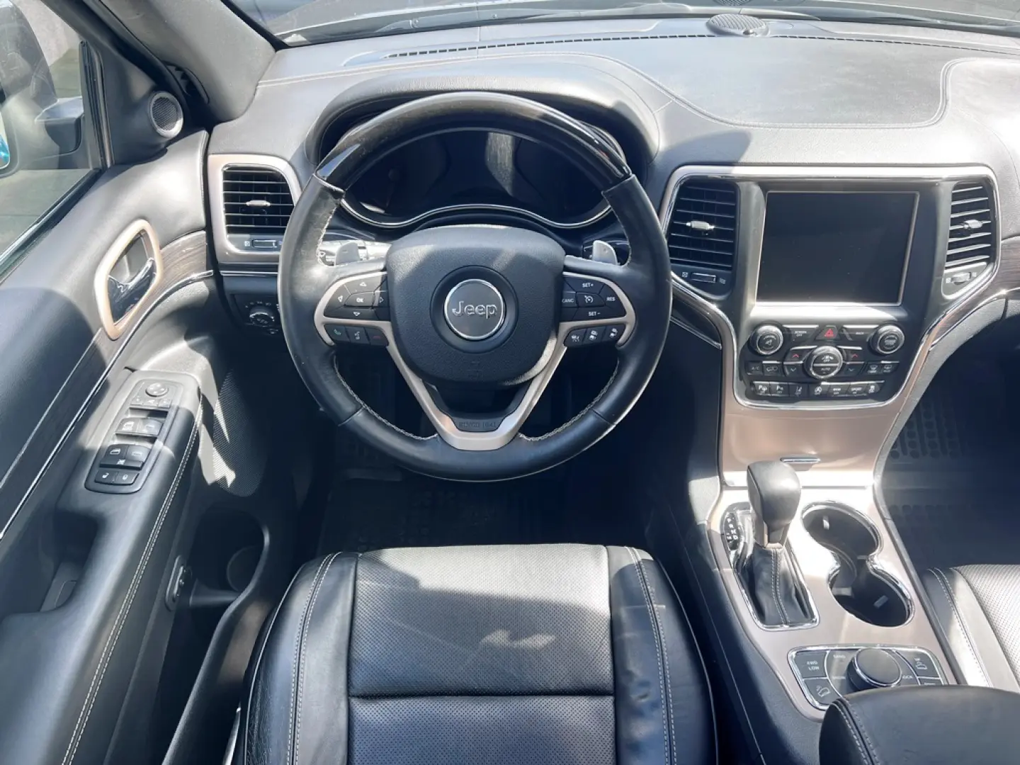 JEEP GRAND CHEROKEE OVERLAND AWD