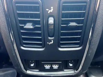JEEP GRAND CHEROKEE OVERLAND AWD