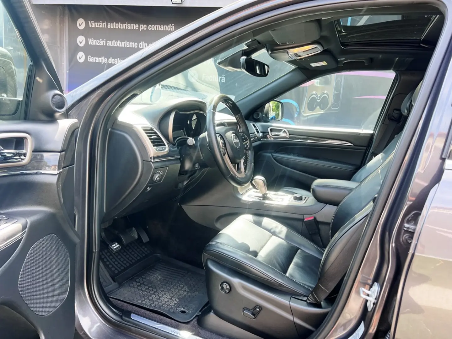 JEEP GRAND CHEROKEE OVERLAND AWD