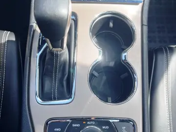 JEEP GRAND CHEROKEE OVERLAND AWD
