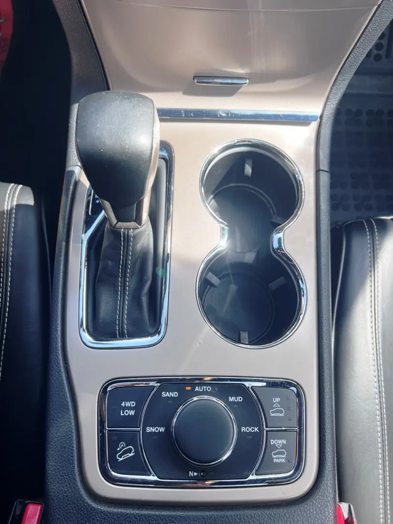 JEEP GRAND CHEROKEE OVERLAND AWD
