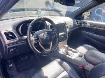 JEEP GRAND CHEROKEE OVERLAND AWD