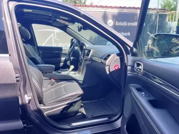 JEEP GRAND CHEROKEE OVERLAND AWD