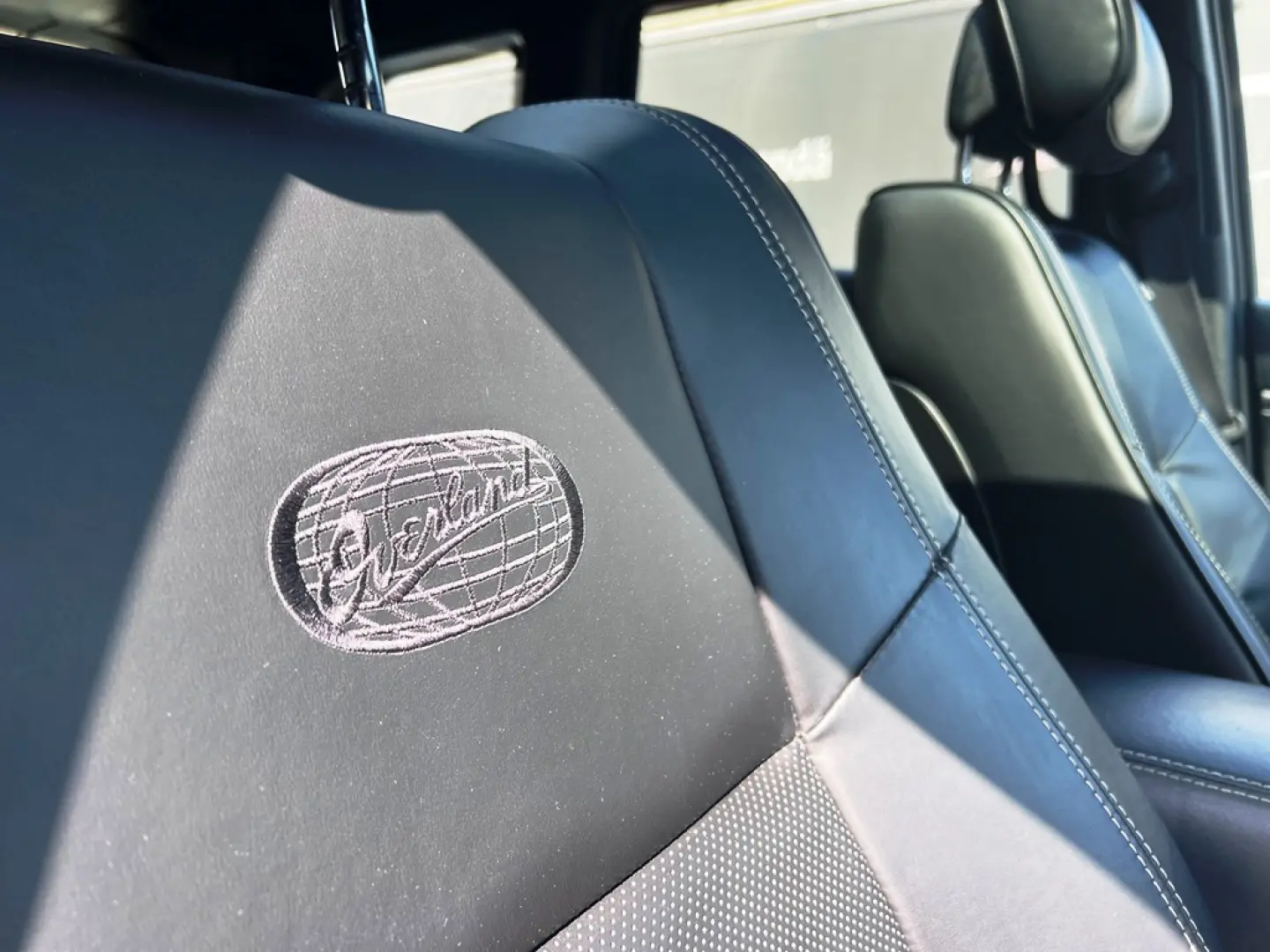 JEEP GRAND CHEROKEE OVERLAND AWD