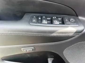 JEEP GRAND CHEROKEE OVERLAND AWD