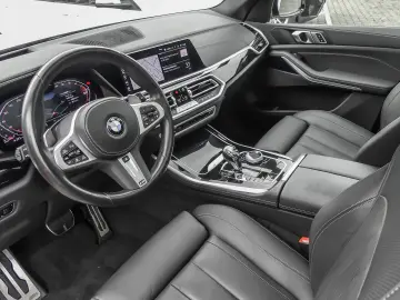 X5 xDrive40d M-SPORT+HUD+PANO+ACC+AHK+LASER+NAVI