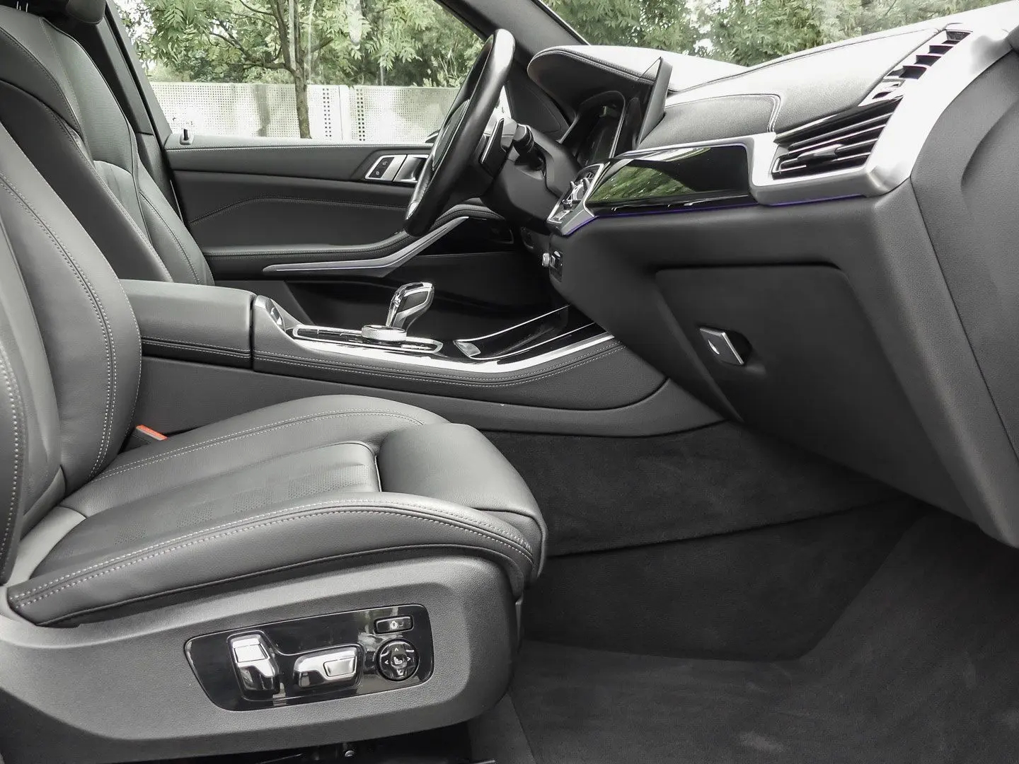 X5 xDrive40d M-SPORT+HUD+PANO+ACC+AHK+LASER+NAVI