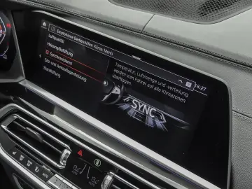 X5 xDrive40d M-SPORT+HUD+PANO+ACC+AHK+LASER+NAVI