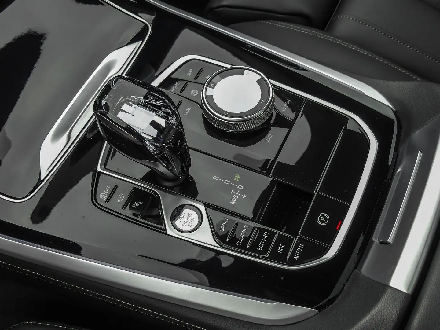 X5 xDrive40d M-SPORT+HUD+PANO+ACC+AHK+LASER+NAVI