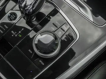 X5 xDrive40d M-SPORT+HUD+PANO+ACC+AHK+LASER+NAVI