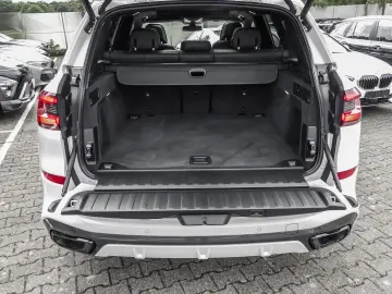 X5 xDrive40d M-SPORT+HUD+PANO+ACC+AHK+LASER+NAVI