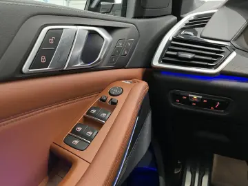 X5 xDrive30d M Sport NAVI HUD ACC 360° AHK LASER