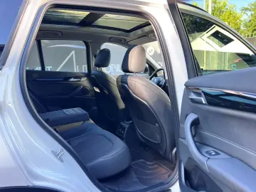 BMW X1 2.5D XDRIVE SPORTLINE STEPTRONIC