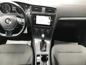 Volkswagen e-GOLF e-DITION