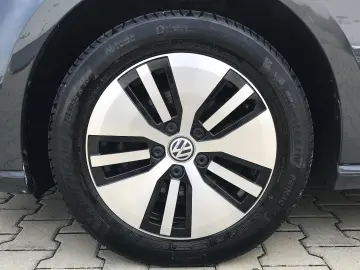 Volkswagen e-GOLF e-DITION