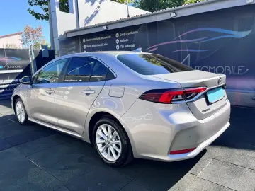 TOYOTA COROLLA 1.8 DYNAMIC HYBRID HSD