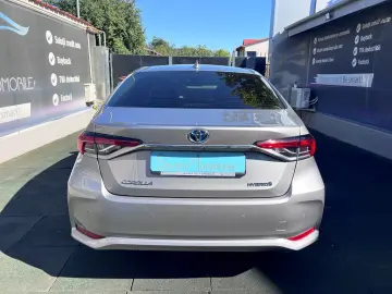 TOYOTA COROLLA 1.8 DYNAMIC HYBRID HSD