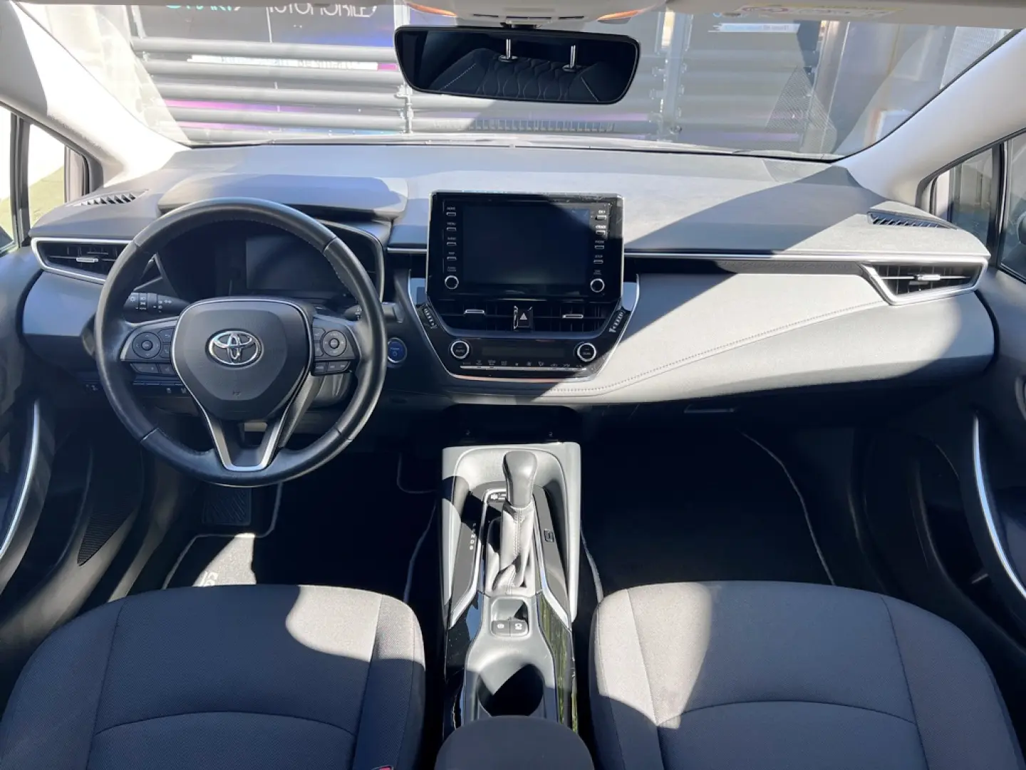 TOYOTA COROLLA 1.8 DYNAMIC HYBRID HSD