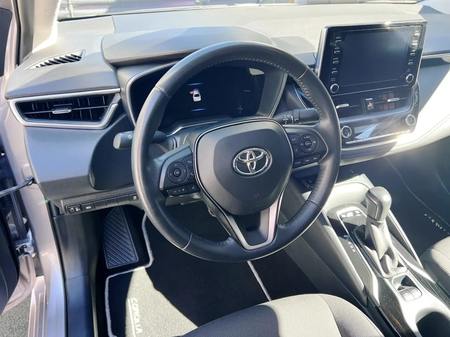 TOYOTA COROLLA 1.8 DYNAMIC HYBRID HSD