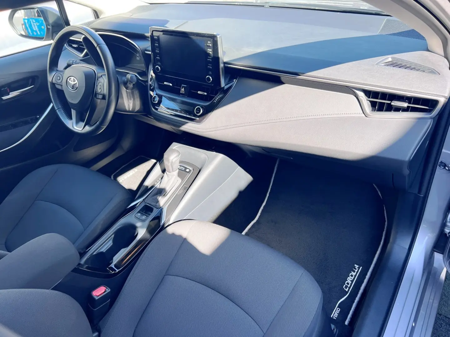 TOYOTA COROLLA 1.8 DYNAMIC HYBRID HSD