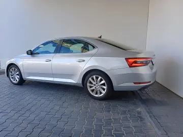 Škoda Superb AMBITION 2.0 TDI DSG