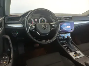 Škoda Superb AMBITION 2.0 TDI DSG