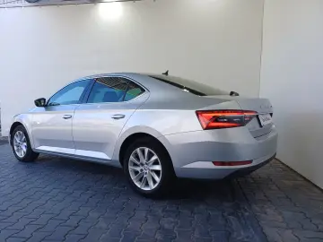Škoda Superb AMBITION 2.0 TDI DSG