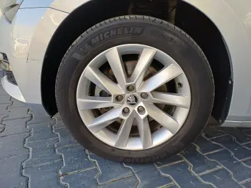 Škoda Superb AMBITION 2.0 TDI DSG