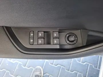 Škoda Superb AMBITION 2.0 TDI DSG