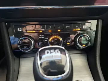 Škoda Superb AMBITION 2.0 TDI DSG