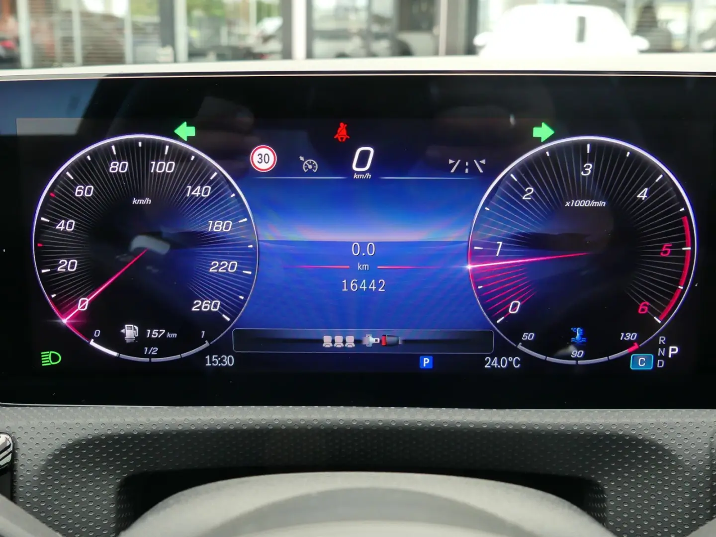 CLA 220d AMG +Panorama+R-Kamera+LED-Scheinw+MBUX