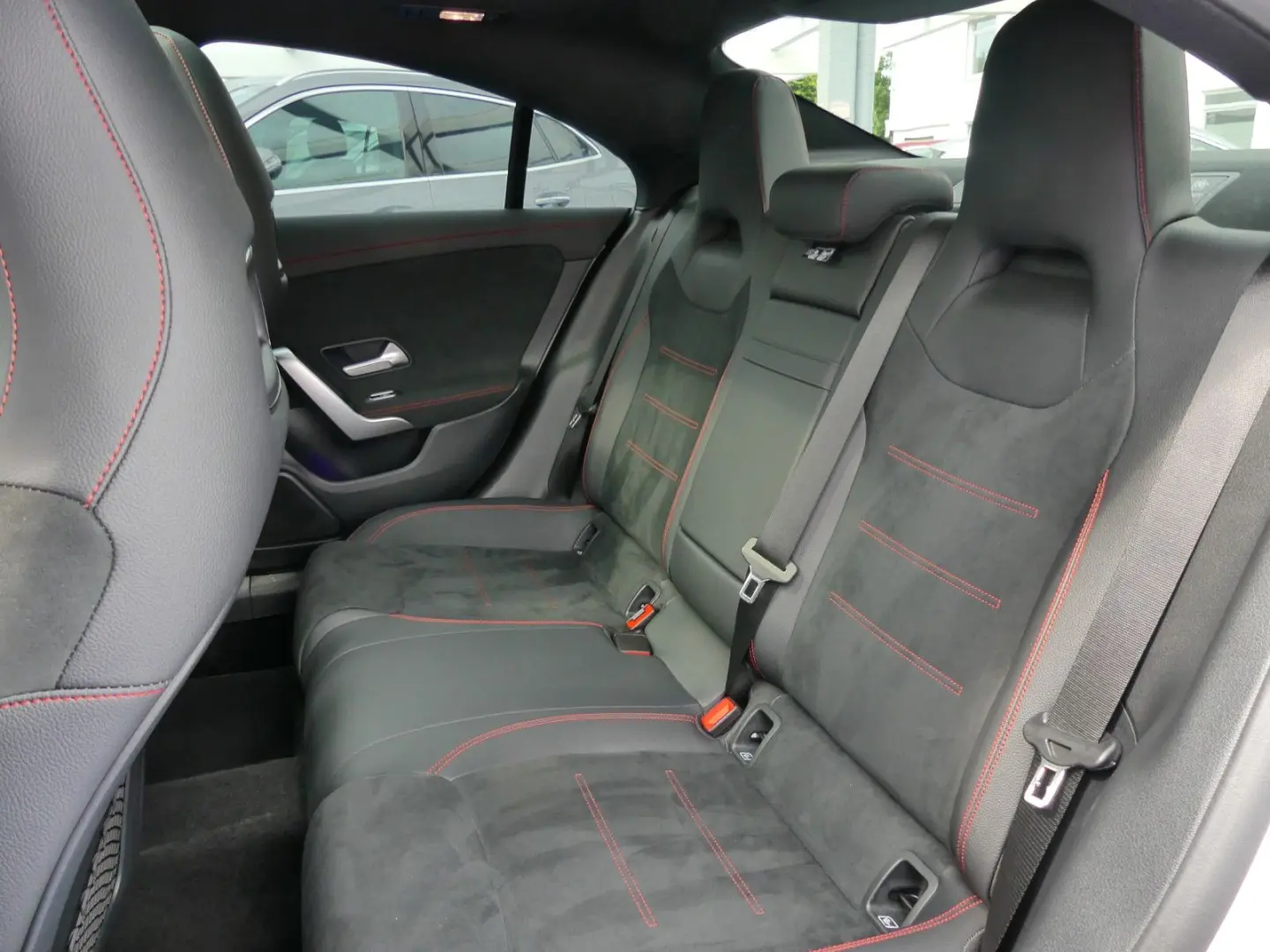 CLA 220d AMG +Panorama+R-Kamera+LED-Scheinw+MBUX