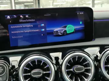 CLA 220d AMG +Panorama+R-Kamera+LED-Scheinw+MBUX
