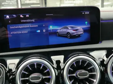 CLA 220d AMG +Panorama+R-Kamera+LED-Scheinw+MBUX