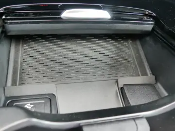 CLA 220d AMG +Panorama+R-Kamera+LED-Scheinw+MBUX