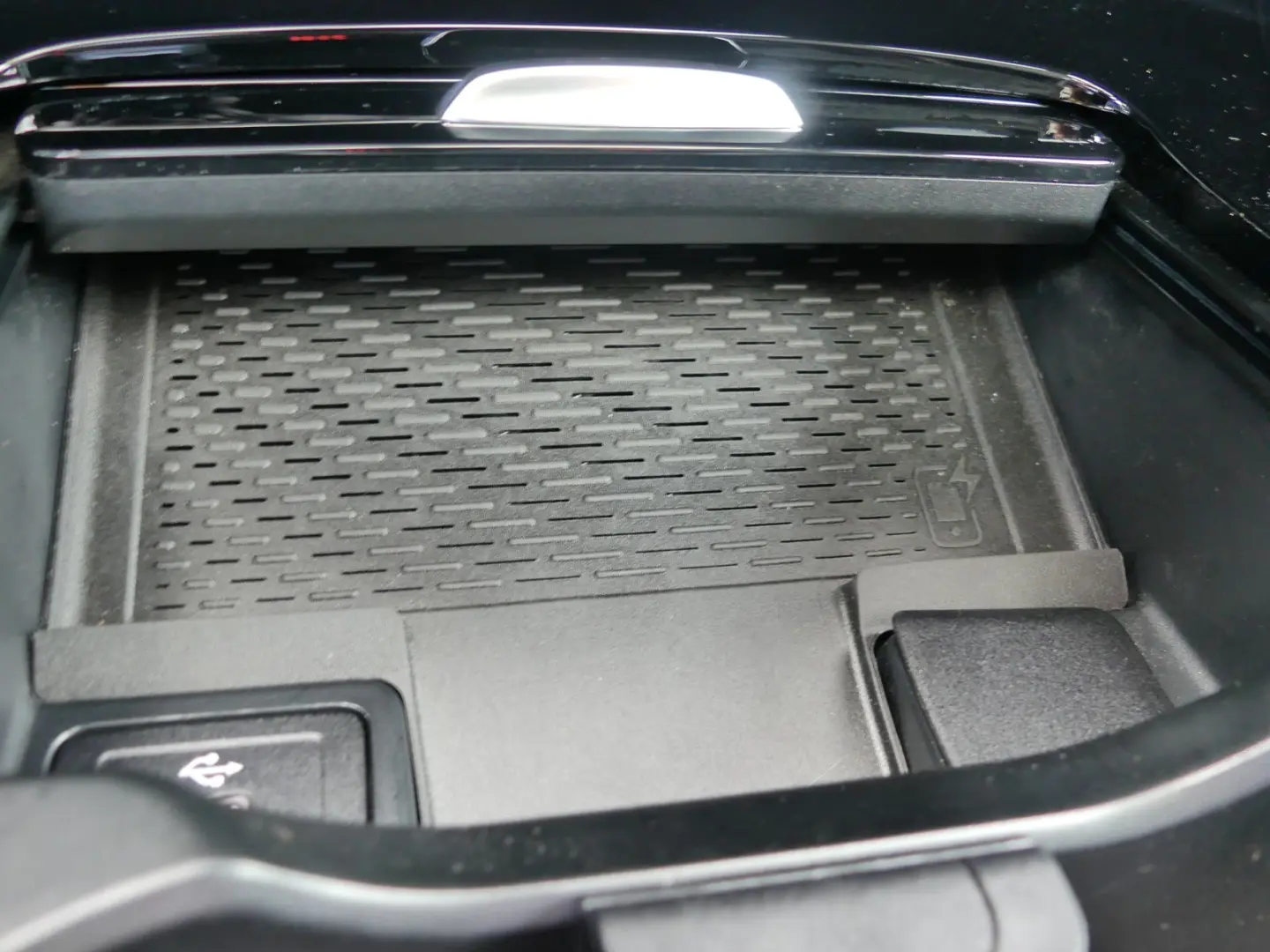 CLA 220d AMG +Panorama+R-Kamera+LED-Scheinw+MBUX