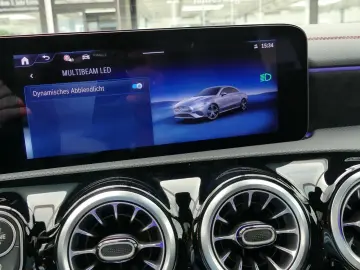 CLA 220d AMG +Panorama+R-Kamera+LED-Scheinw+MBUX