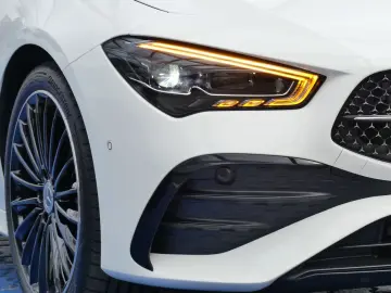 CLA 220d AMG +Panorama+R-Kamera+LED-Scheinw+MBUX