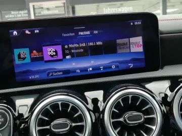 CLA 220d AMG +Panorama+R-Kamera+LED-Scheinw+MBUX